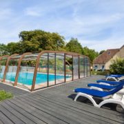le domaine de la cour - terrasse avec piscine couverte gite en normandie